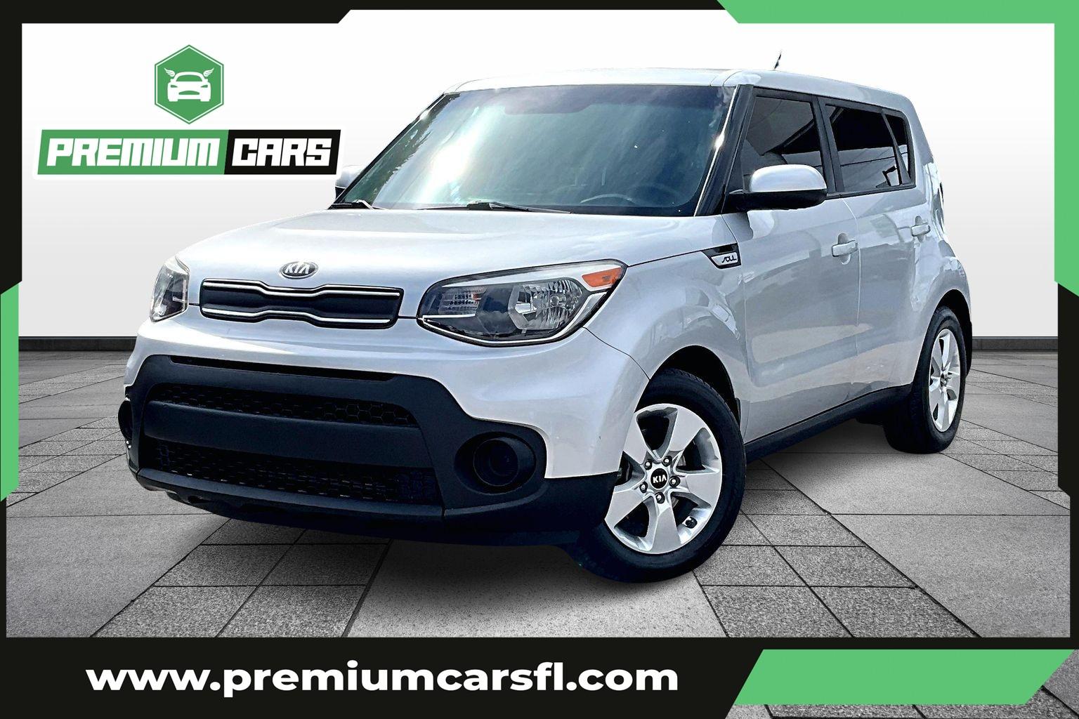 Kia Soul Wagon 4D - View 1