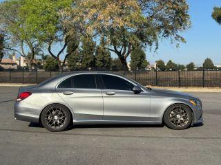 Mercedes-Benz C-Class - Thumbnail 2