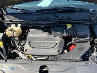 Chrysler Pacifica - Thumbnail 5