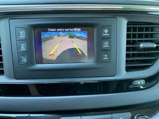 Chrysler Pacifica - Thumbnail 15