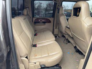 Ford F250 Super Duty Crew Cab - Thumbnail 3