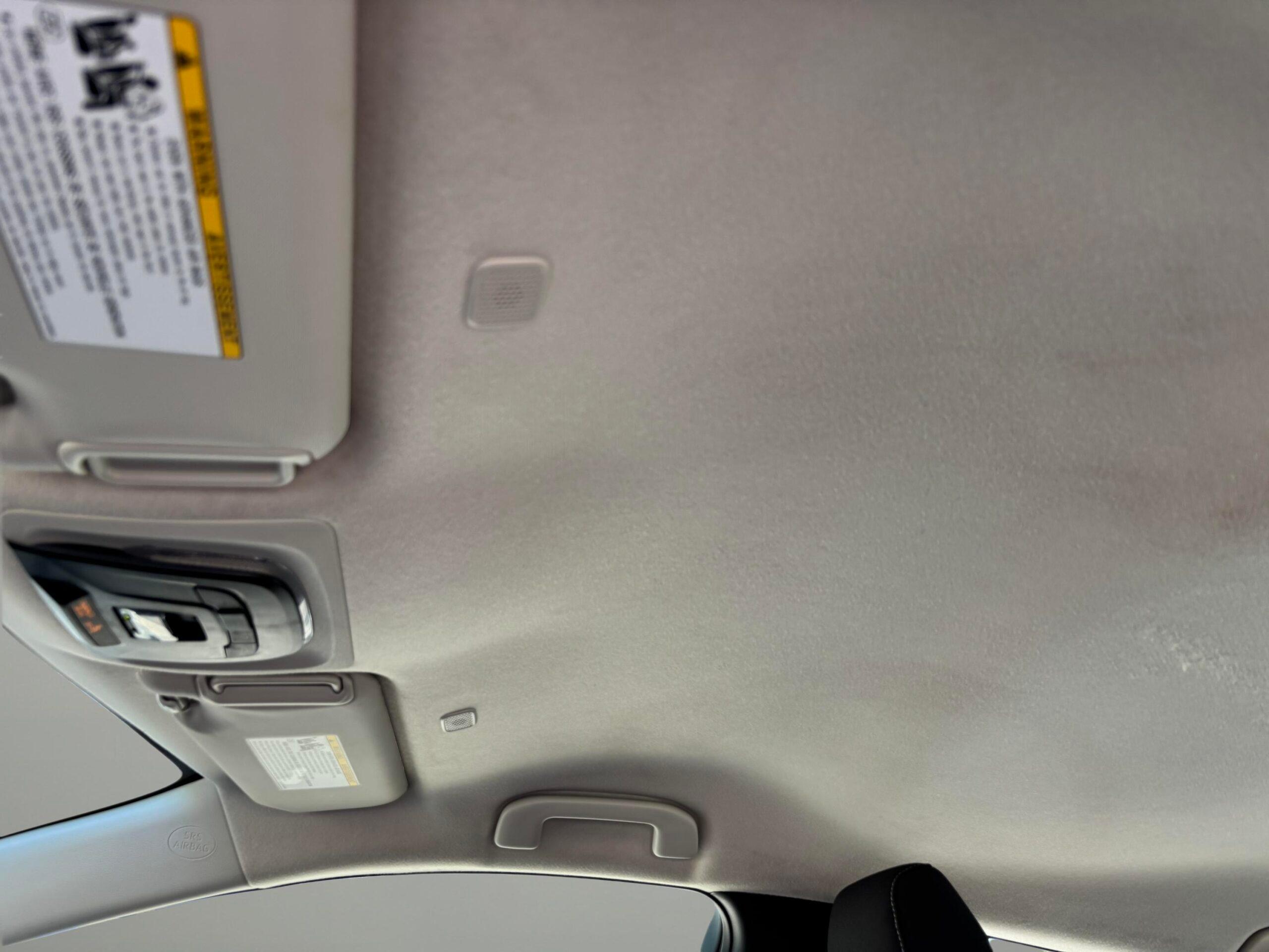 Toyota Corolla Le - Thumbnail 13