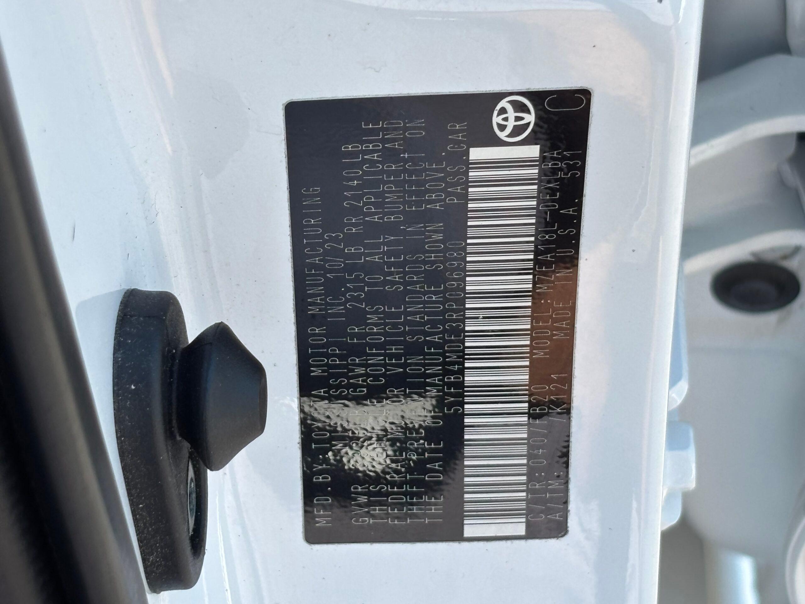 Toyota Corolla Le - Thumbnail 15