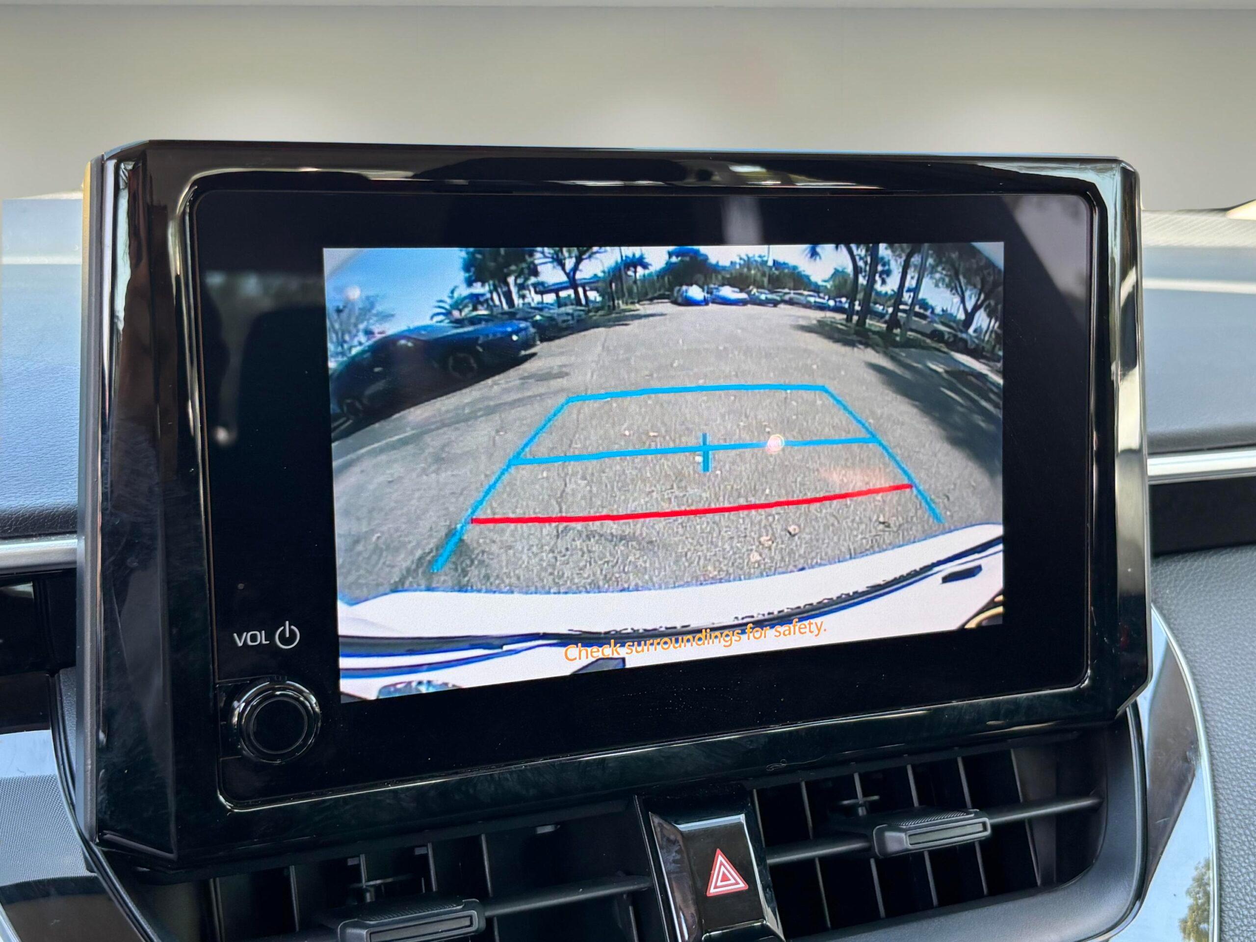 Toyota Corolla Le - Thumbnail 19