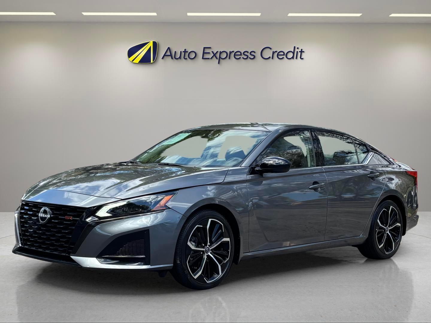 Nissan Altima Sr Fwd - View 1