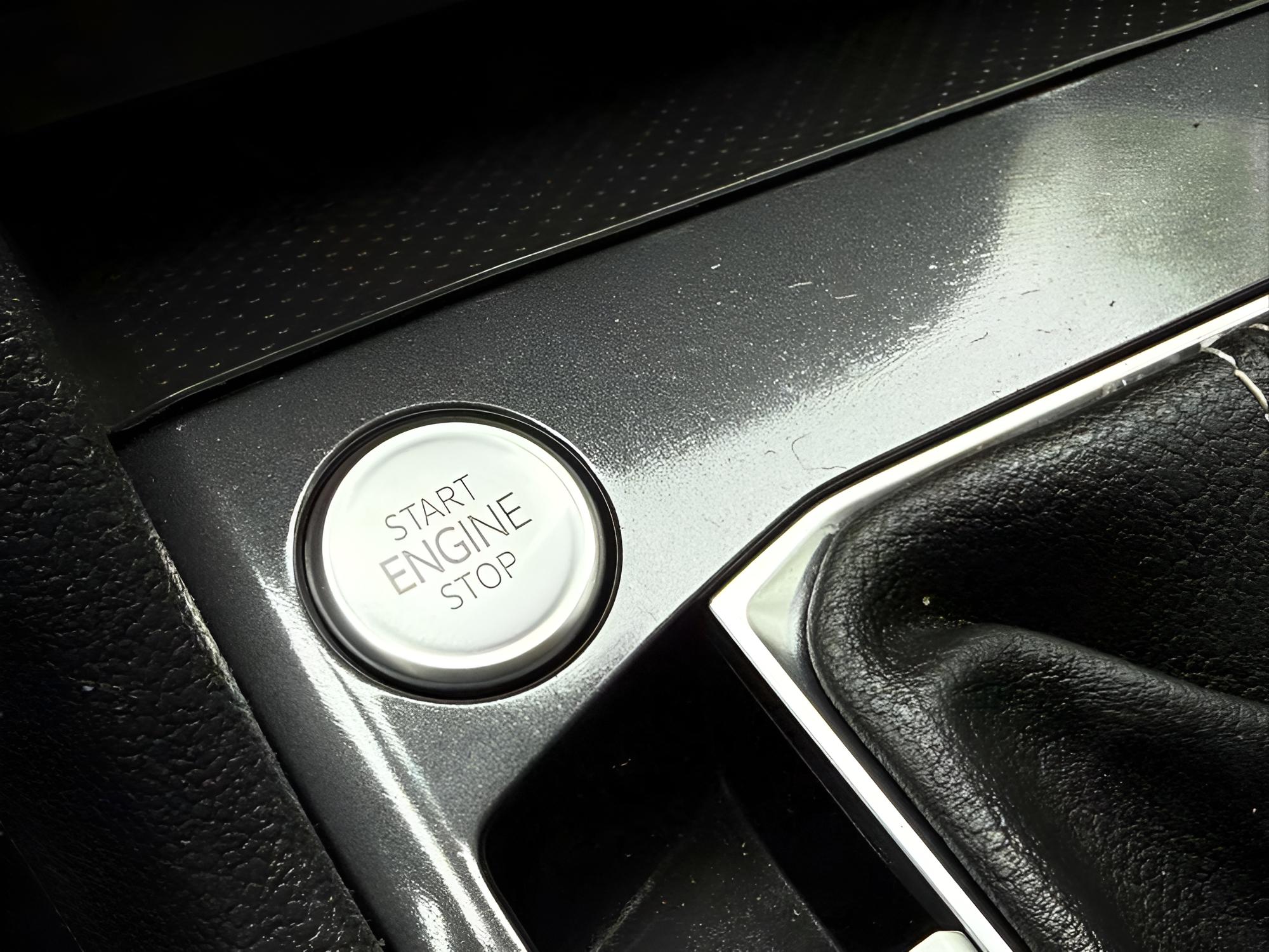 Volkswagen Tiguan 2.0T S - Thumbnail 9