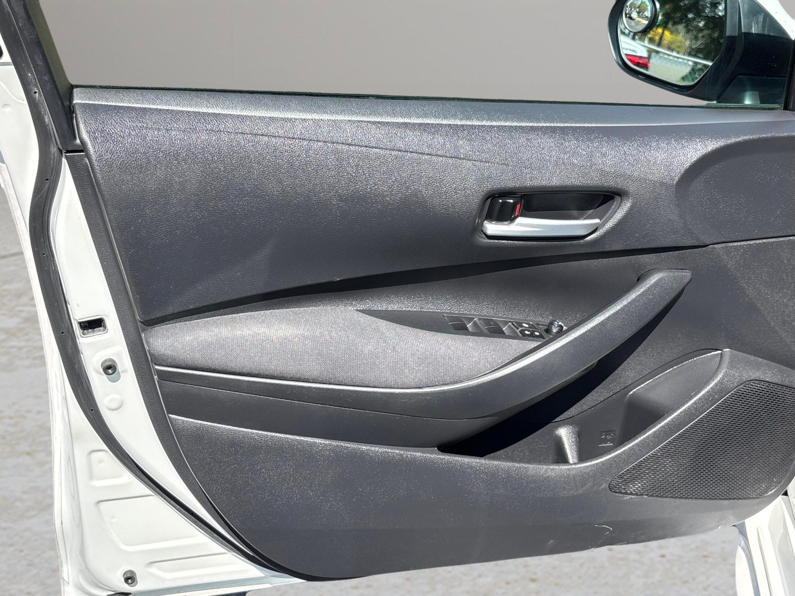 Toyota Corolla Le - Thumbnail 20