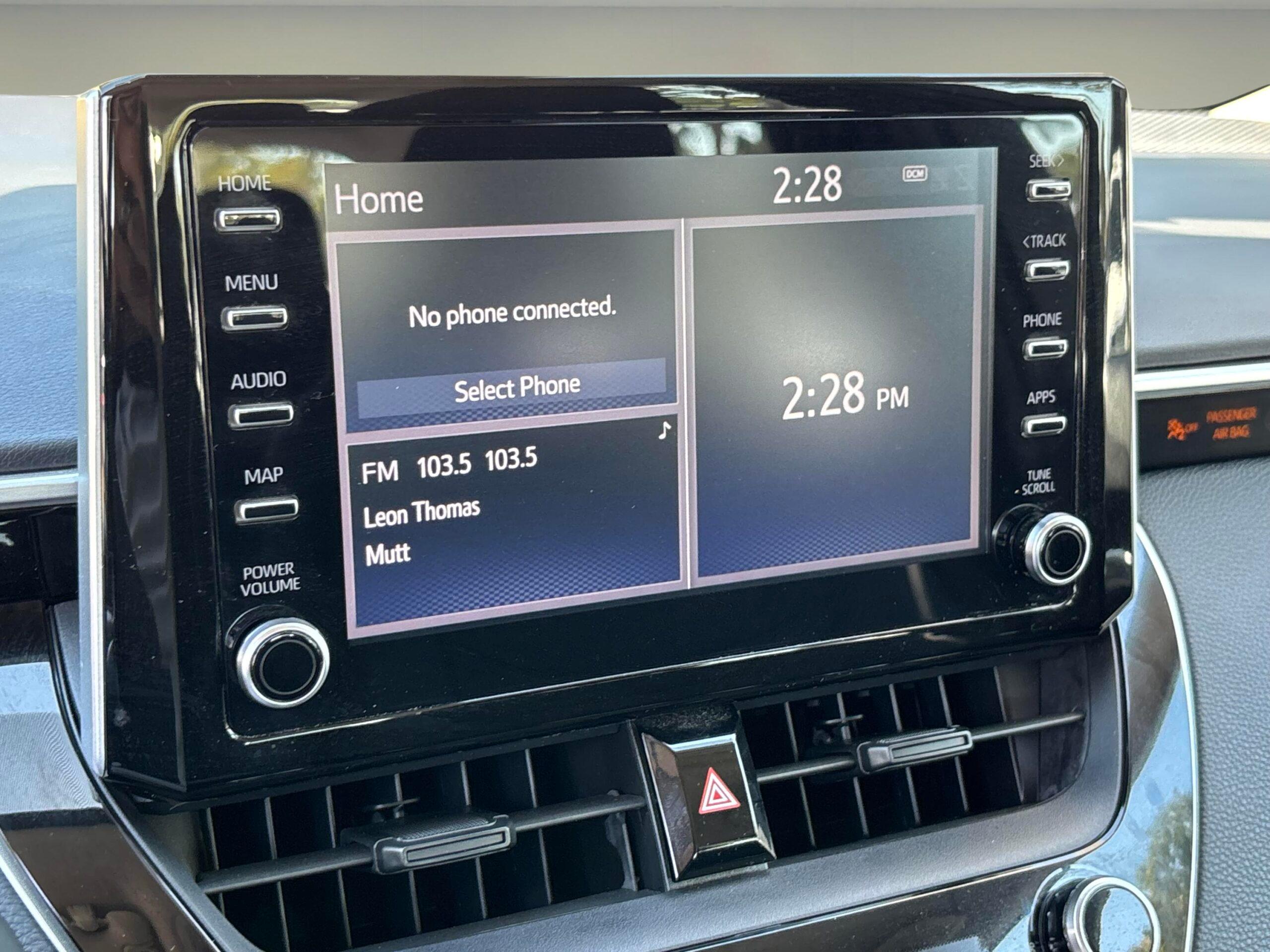 Toyota Corolla Le - Thumbnail 19