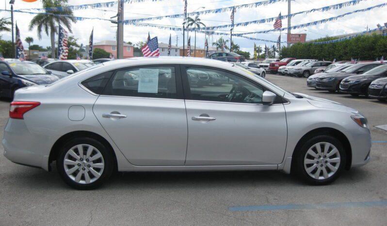 Nissan Sentra - Thumbnail 5