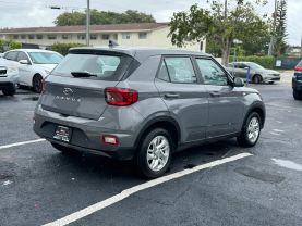 Hyundai Venue - Thumbnail 7