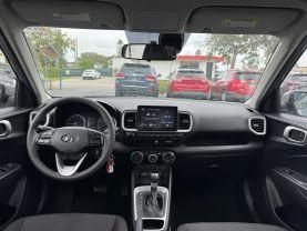 Hyundai Venue - Thumbnail 12