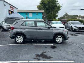 Hyundai Venue - Thumbnail 8