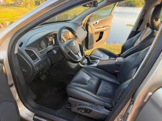 Volvo Xc60 - Thumbnail 18