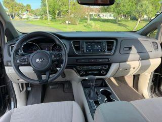Kia Sedona - Thumbnail 16