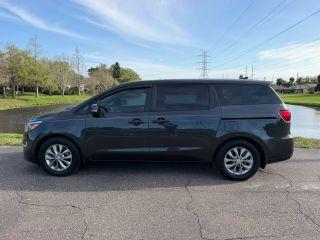Kia Sedona - Thumbnail 10