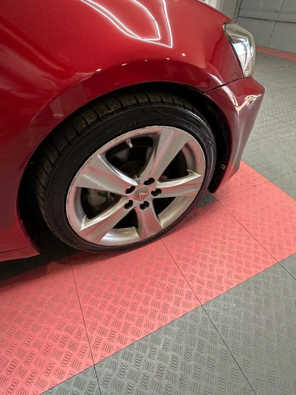 Lexus Is - Thumbnail 6