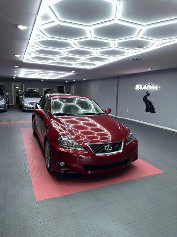 Lexus Is - View 1