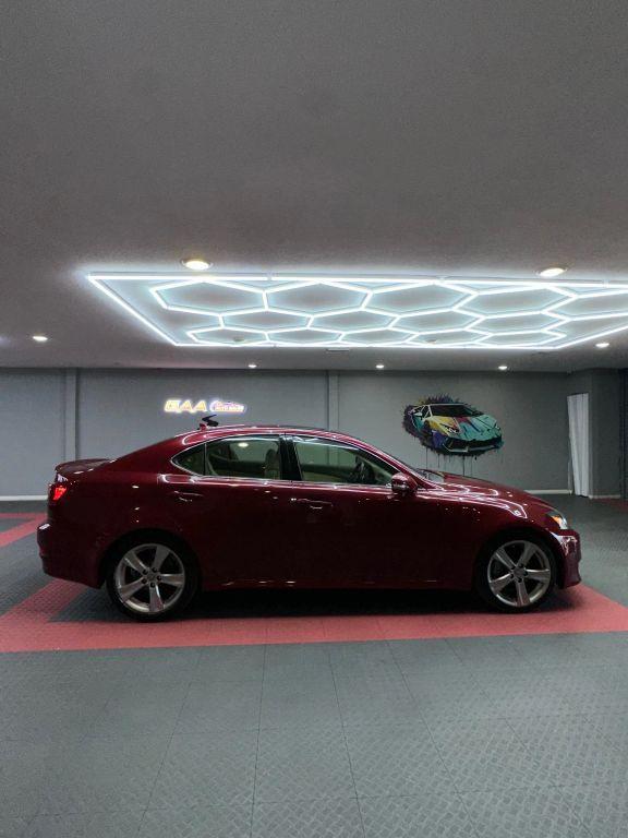 Lexus Is - Thumbnail 13