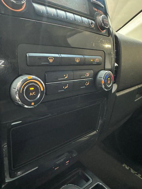 Nissan Titan Crew Cab - Thumbnail 20