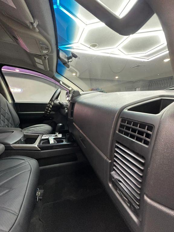 Nissan Titan Crew Cab - Thumbnail 2