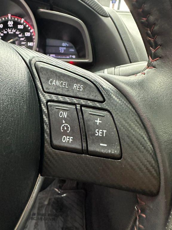 Mazda Mazda3 - Thumbnail 20