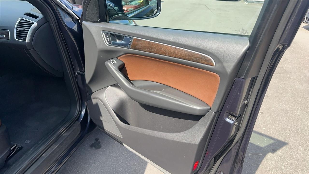 Audi Q5Quattro 4Dr 2.0T Premium - Thumbnail 18