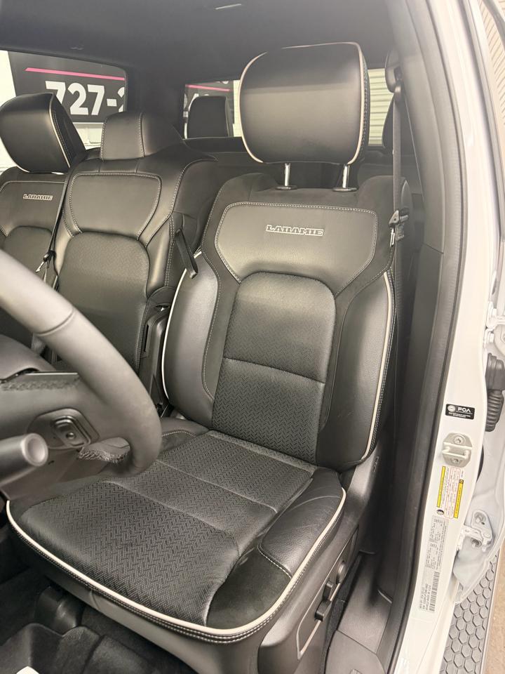 Ram 1500Laramie Crew Cab Swb 4Wd - Thumbnail 18