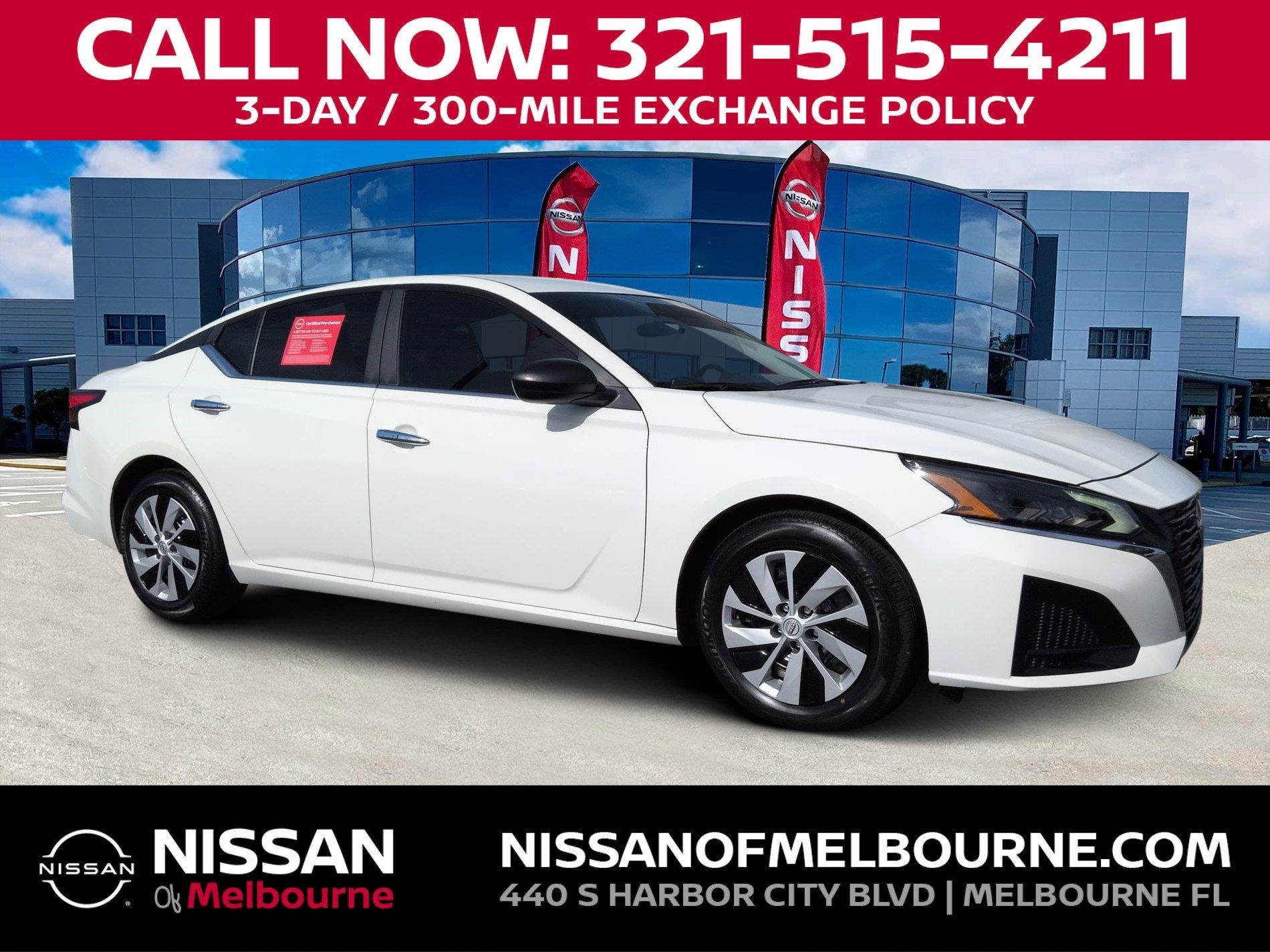 Nissan Altima - View 1