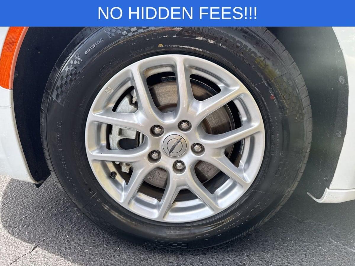 Chrysler Pacifica Touring L - Thumbnail 9