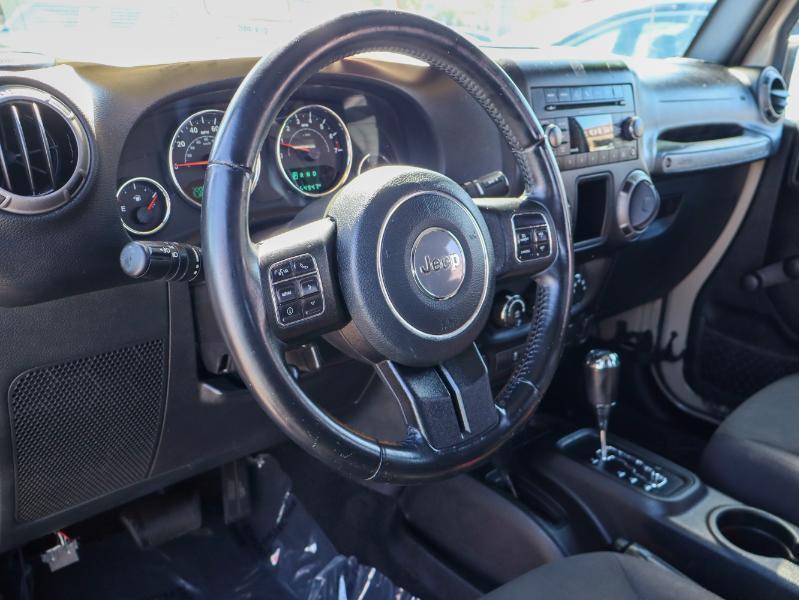 Jeep Wrangler Jksport S 4X4 - Thumbnail 11