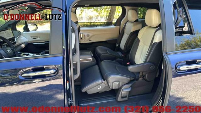 Toyota Sienna Platinum 7-Passenger | Stock No: Ma121 - Thumbnail 17