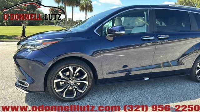 Toyota Sienna Platinum 7-Passenger | Stock No: Ma121 - Thumbnail 5