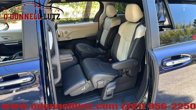 Toyota Sienna Platinum 7-Passenger | Stock No: Ma121 - Thumbnail 16