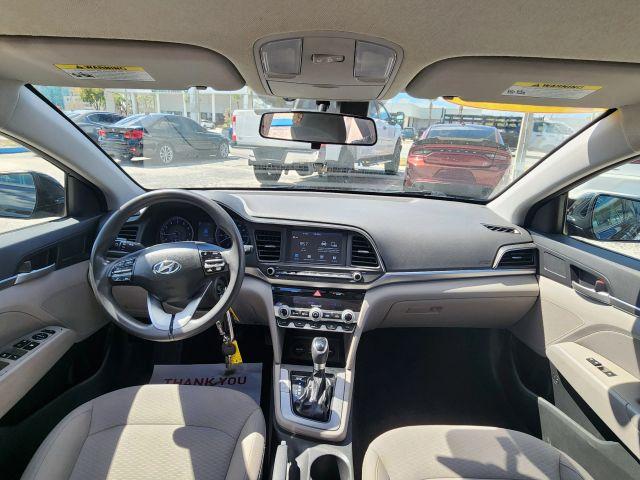 HYUNDAI ELANTRA - View 1
