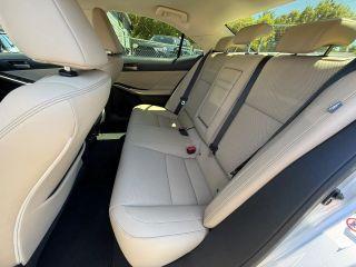 Lexus Is - Thumbnail 16