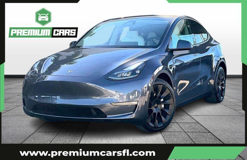 Tesla Model Y Long Range Sport Utility 4D - Thumbnail 2