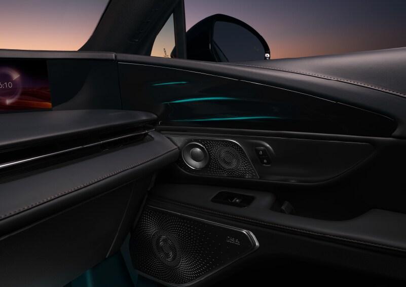 Lincoln Nautilus - Thumbnail 17