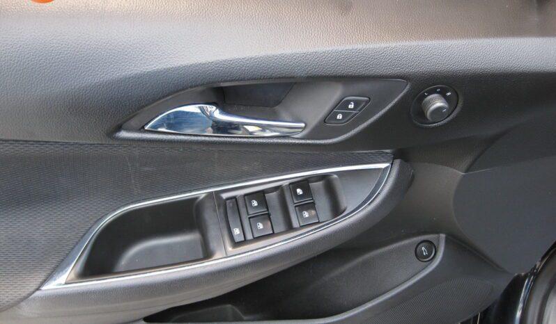 Chevrolet Cruze - Thumbnail 11