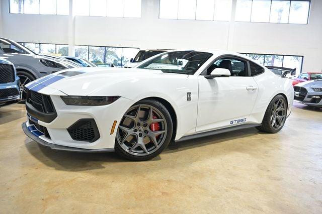 Ford Mustang Shelby GT350 - View 1