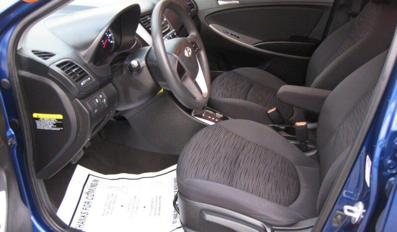 Hyundai Accent - Thumbnail 14