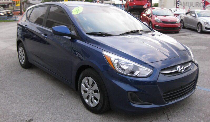 Hyundai Accent - Thumbnail 4