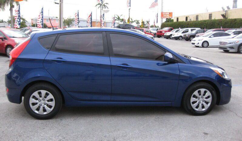 Hyundai Accent - Thumbnail 5