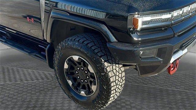 Gmc Hummer Ev Pickup 3X Four Wheel Drive Crew Cab - Thumbnail 11