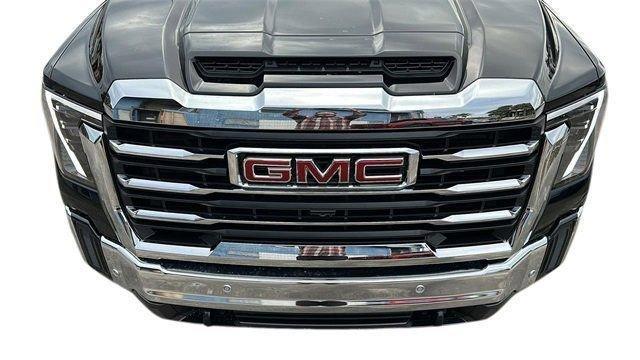 Gmc Sierra 2500 Hd Slt Four Wheel Drive Crew Cab - Thumbnail 10