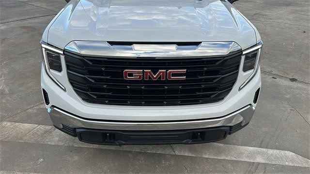 Gmc Sierra 1500 Pro Four Wheel Drive Crew Cab - Thumbnail 10