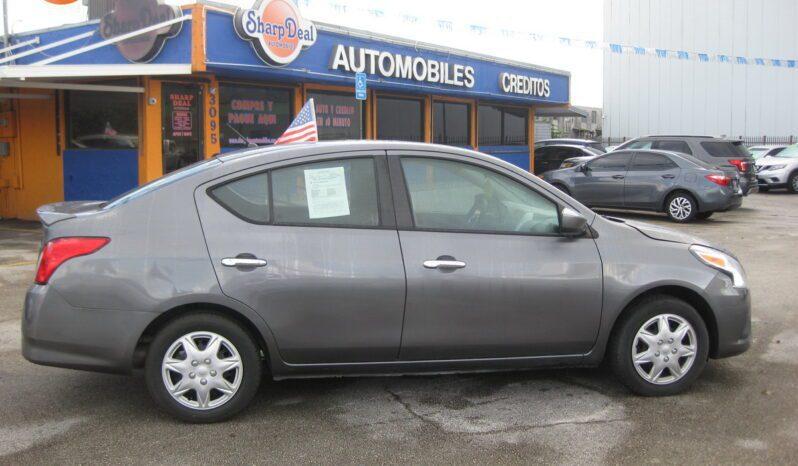 Nissan Versa - Thumbnail 5