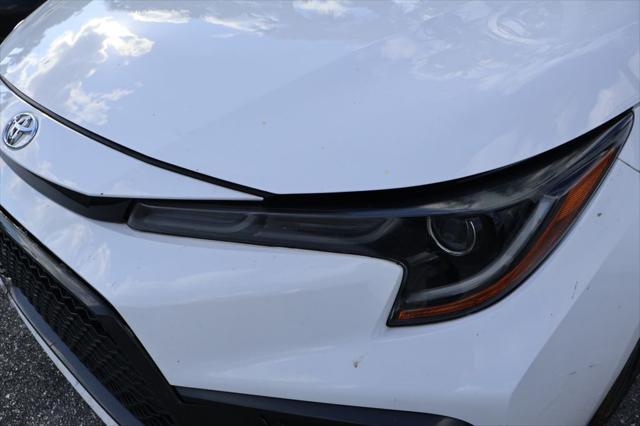 Toyota Corolla Se - Thumbnail 3