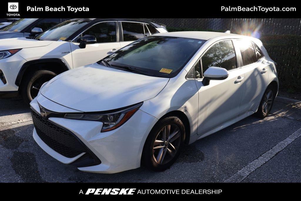 Toyota Corolla Hatchback - View 1