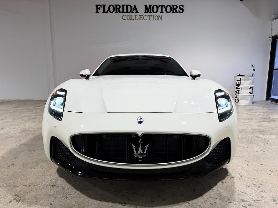 Maserati Granturismo Modena - Thumbnail 2