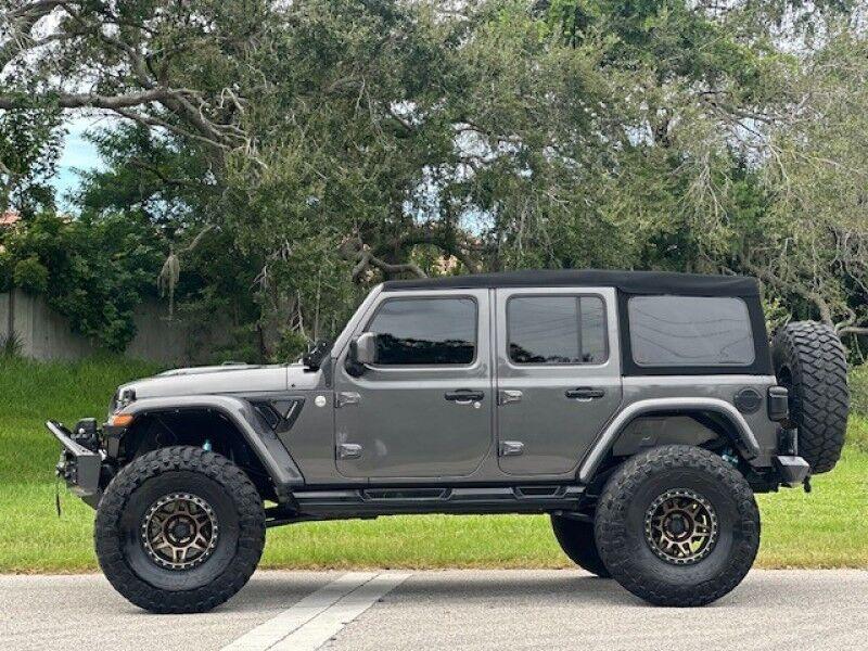 Jeep WRANGLER UNLIMITED - Thumbnail 2